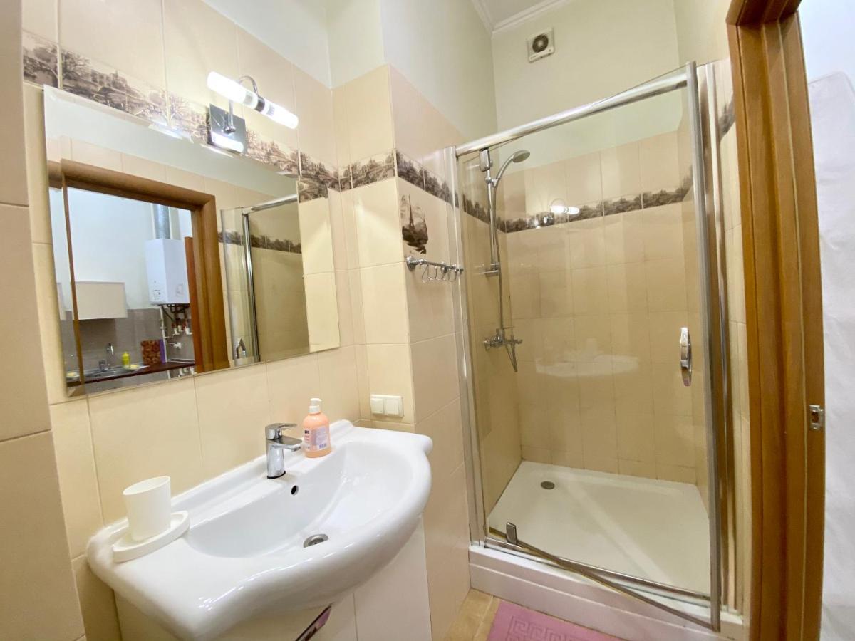 Old Town Apartments Lanzheron Beach Odessa Esterno foto
